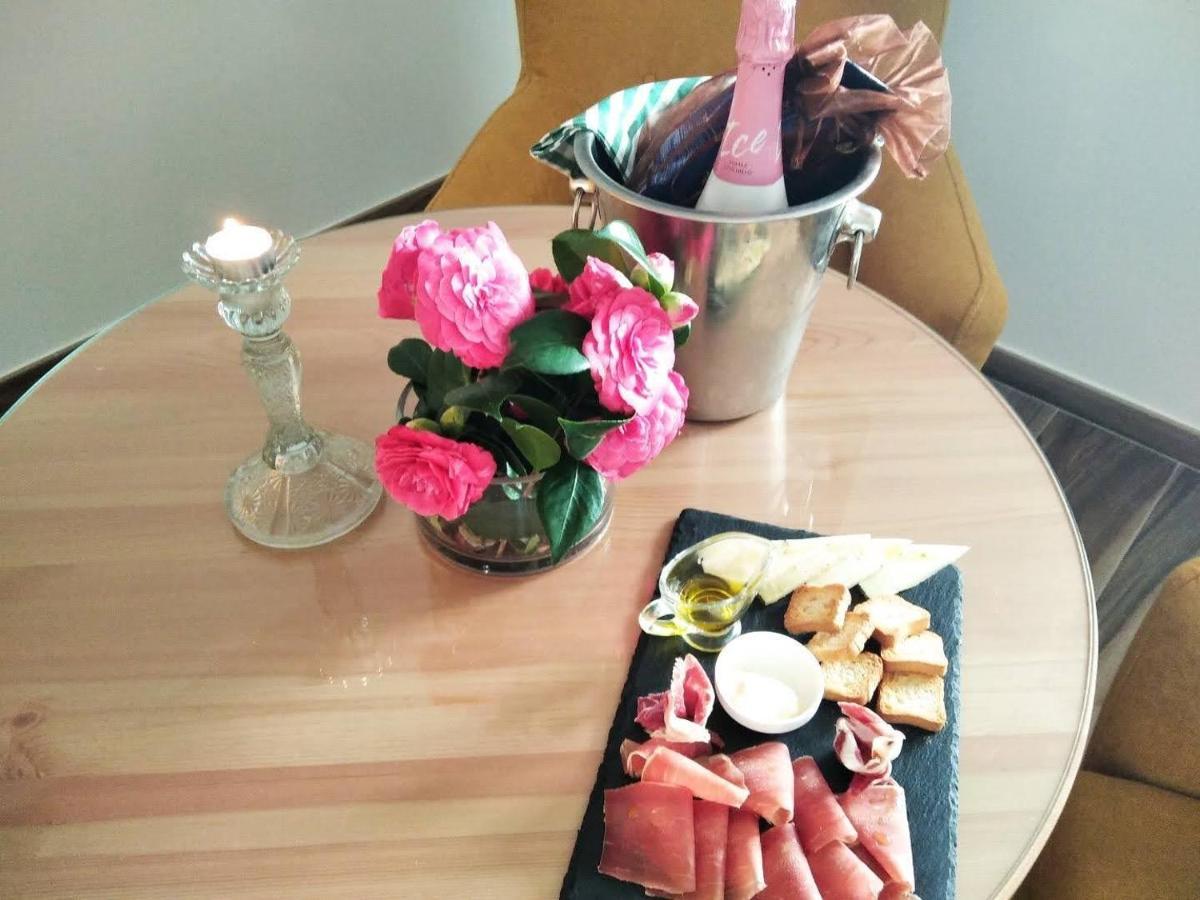 Villamiel Restaurante & Hotel Rural El Mirador De Trevejo,Ideal Para Parejas מראה חיצוני תמונה